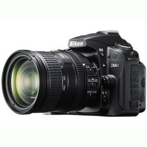 Nikon digitálna zrkadlovka D90 + 18-200 AF-S DX VR II